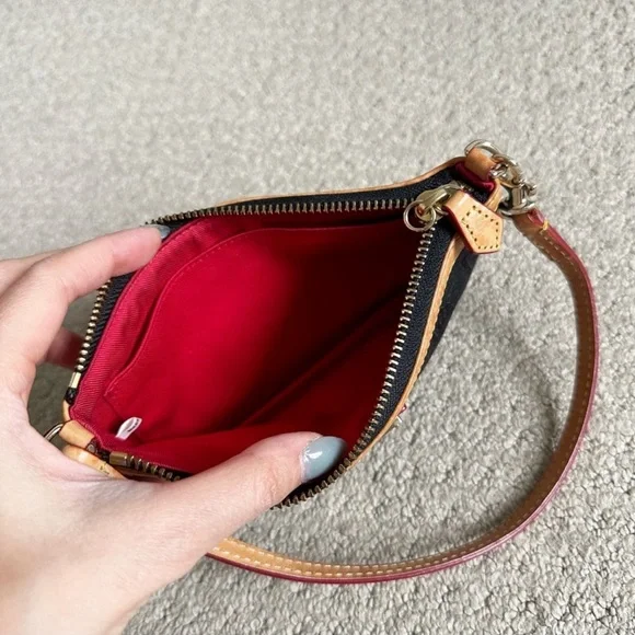 Dooney & Bourke Small Black Wristlet - Picture 4 of 4